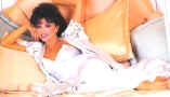 JoanCollins14.jpg (64602 bytes)